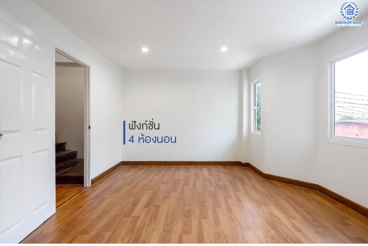 บ้านมือสองตกแต่งใหม่ หลังใหญ่ เล่นระดับ ม.เศรณี ดอนเมือง-สรงประภา เนื้อที่ 26.2 ตร.ว. ฟังก์ชั่นจัดเต็ม 4 ห้องนอน 3 ห้องน้ำ ตอบโจทย์ครอบครัวใหญ่ มีความเป็นส่วนตัว เดินทางเข้าสู่ใจกลางเมืองได้อย่างสะดวกสบาย ใกล้สนามบินดอนเมือง ทางด่วนศรีสมาน และรถไฟฟ้าสายสีแดง...